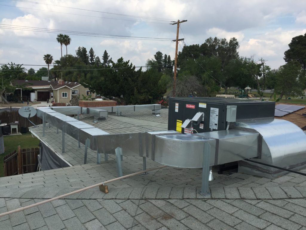 Rooftop exposed ductwork in Delano, CA